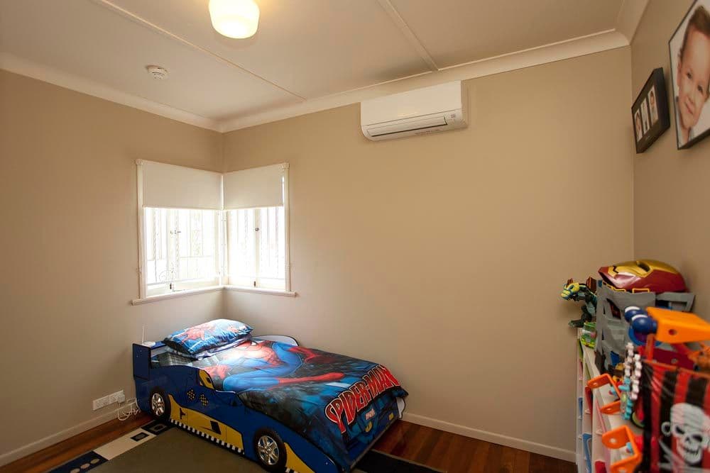 20 Iveagh Avenue, HOLLAND PARK WEST QLD 4121, Holland Park West - Thumbnail 7