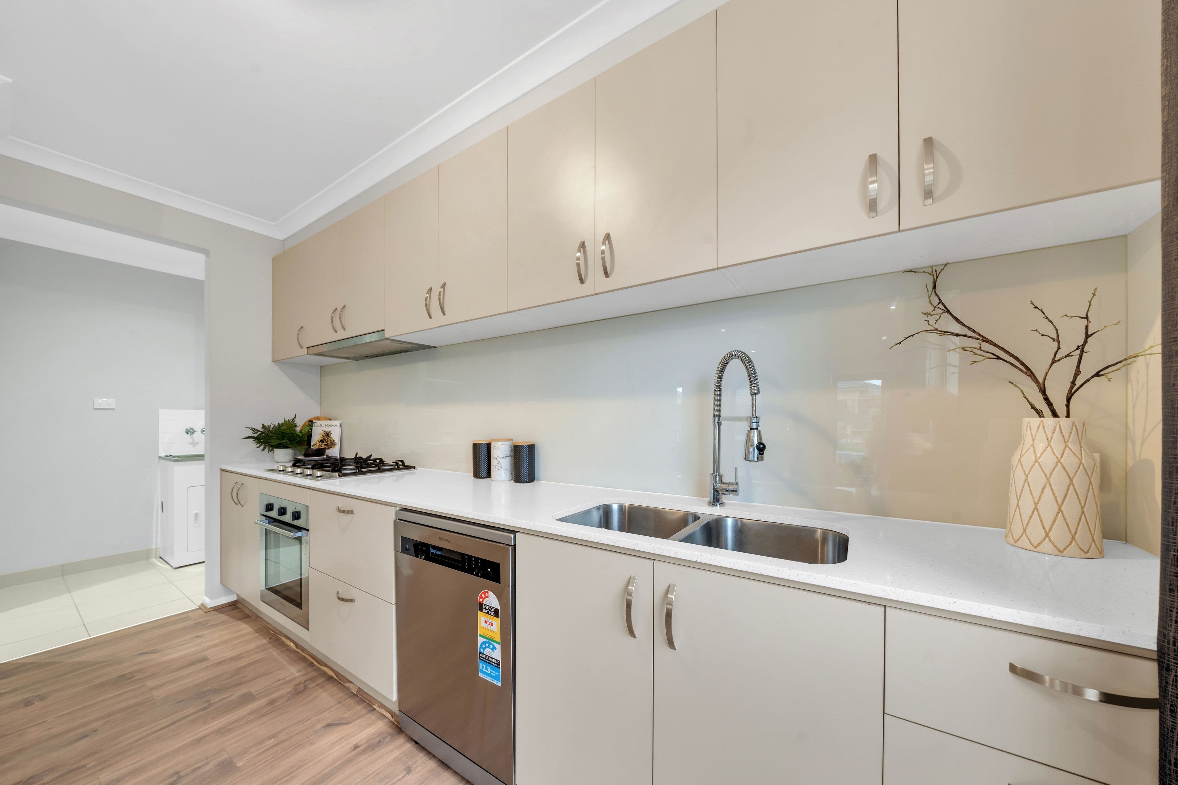 2 Everglades Street, Lyndhurst VIC 3975, Lyndhurst - Thumbnail 2