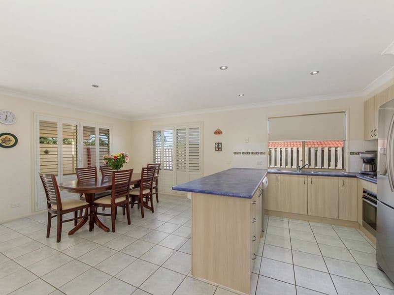 13 Murchison Street, Pacific Pines QLD 4211, Pacific Pines - Thumbnail 8