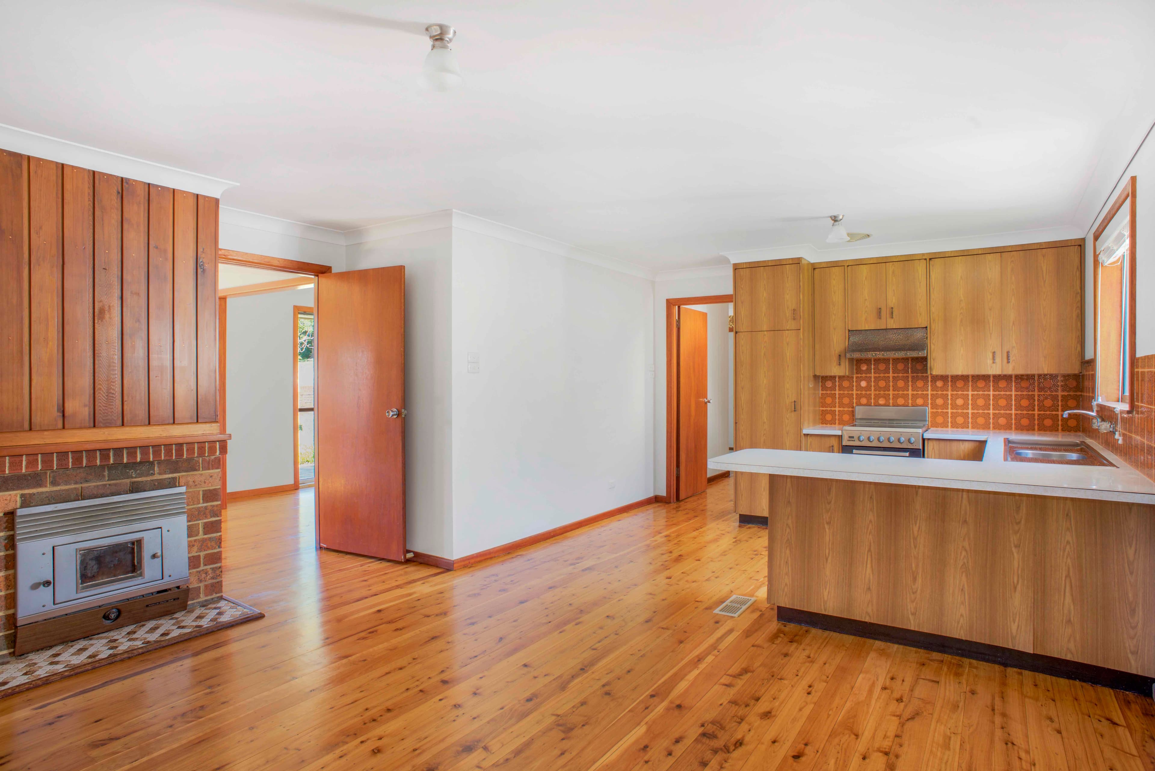 98 Hat Hill Road, Blackheath NSW 2785, Blackheath - Thumbnail 4
