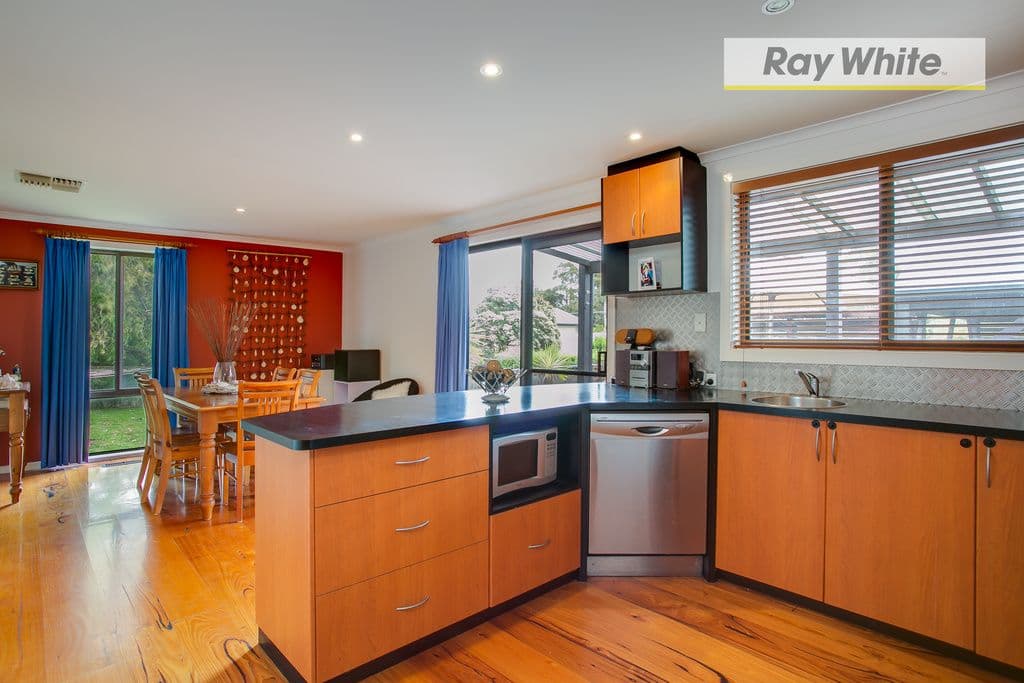 33 Bellbangra Avenue, Rosebud VIC 3939, Rosebud - Thumbnail 5