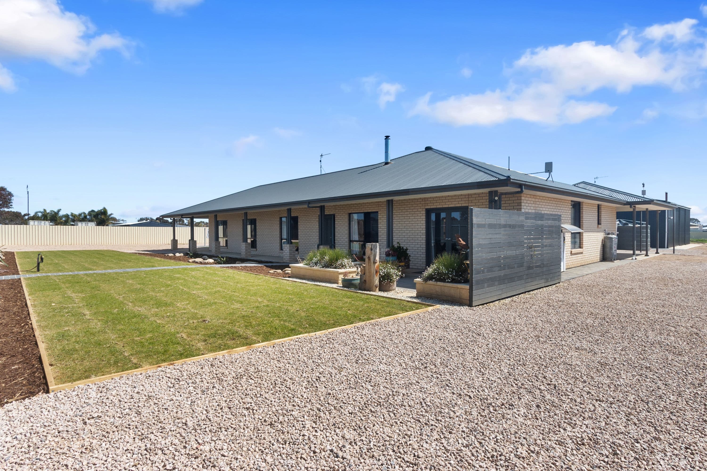 56 Beare Street, Wallaroo SA 5556, Wallaroo - Thumbnail 2