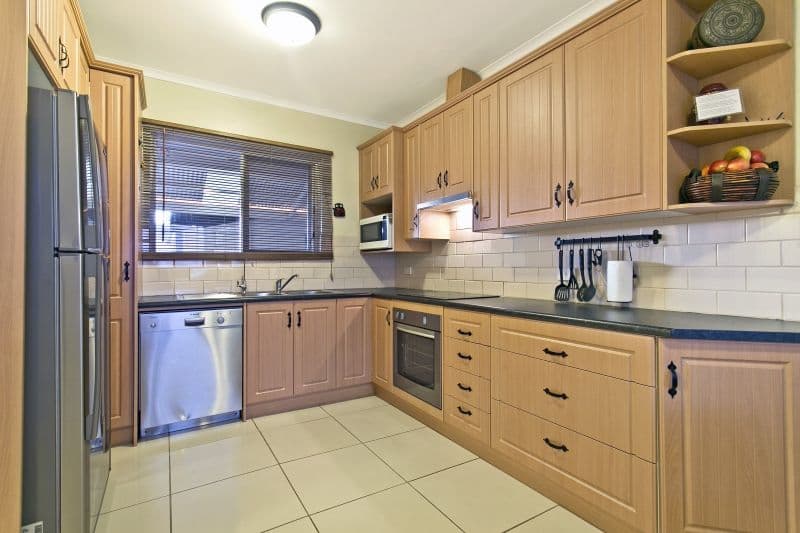 53 Eyre Crescent, VALLEY VIEW SA 5093, Valley View - Thumbnail 3