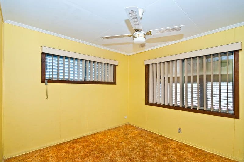 294 Adina Avenue, BILINGA QLD 4225, Bilinga - Thumbnail 4