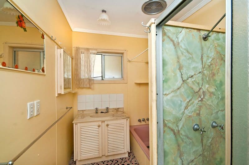 294 Adina Avenue, BILINGA QLD 4225, Bilinga - Thumbnail 8