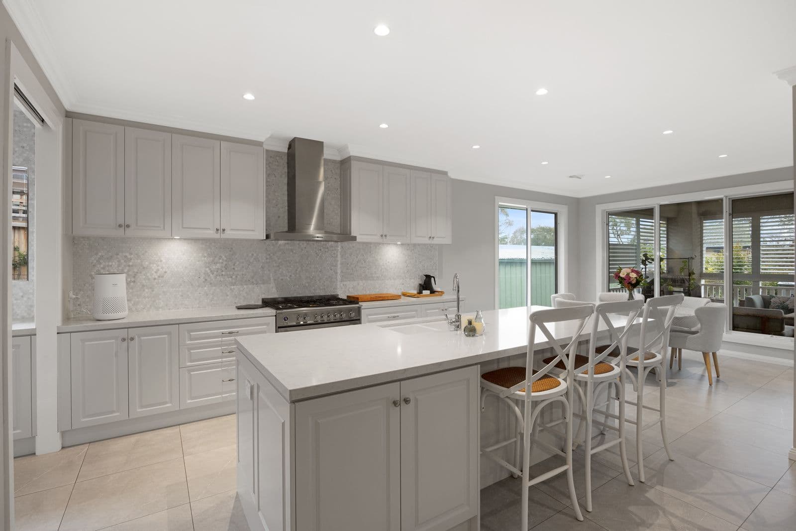 14 Carroll Avenue, Croydon VIC 3136, Croydon - Thumbnail 2