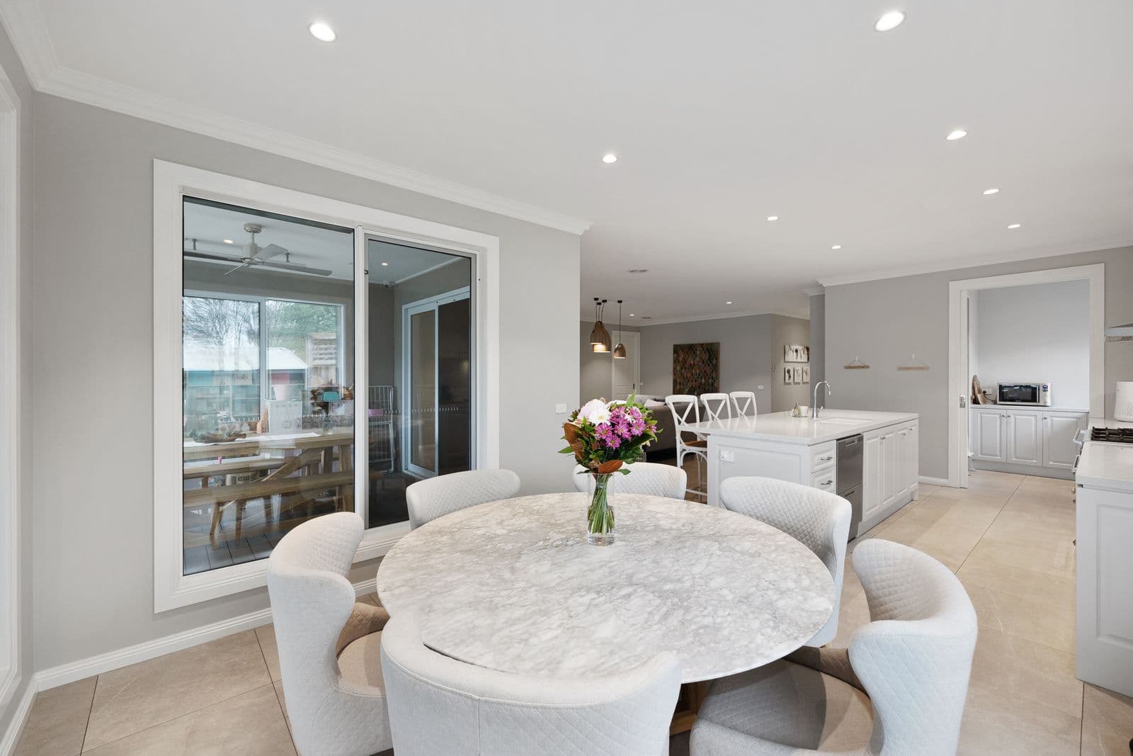 14 Carroll Avenue, Croydon VIC 3136, Croydon - Thumbnail 3