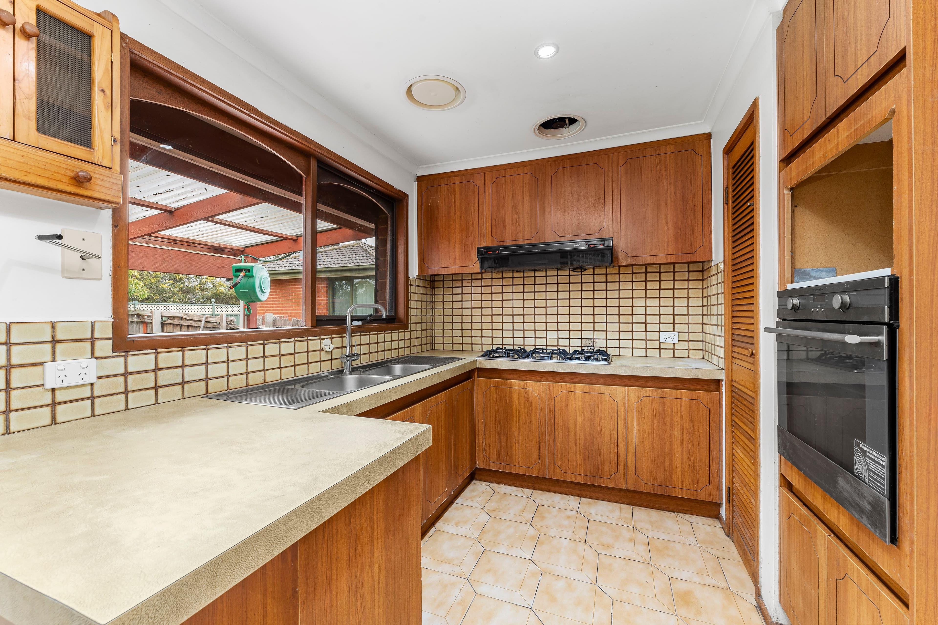 33 Hunt Crescent, Clarinda VIC 3169, Clarinda - Thumbnail 3