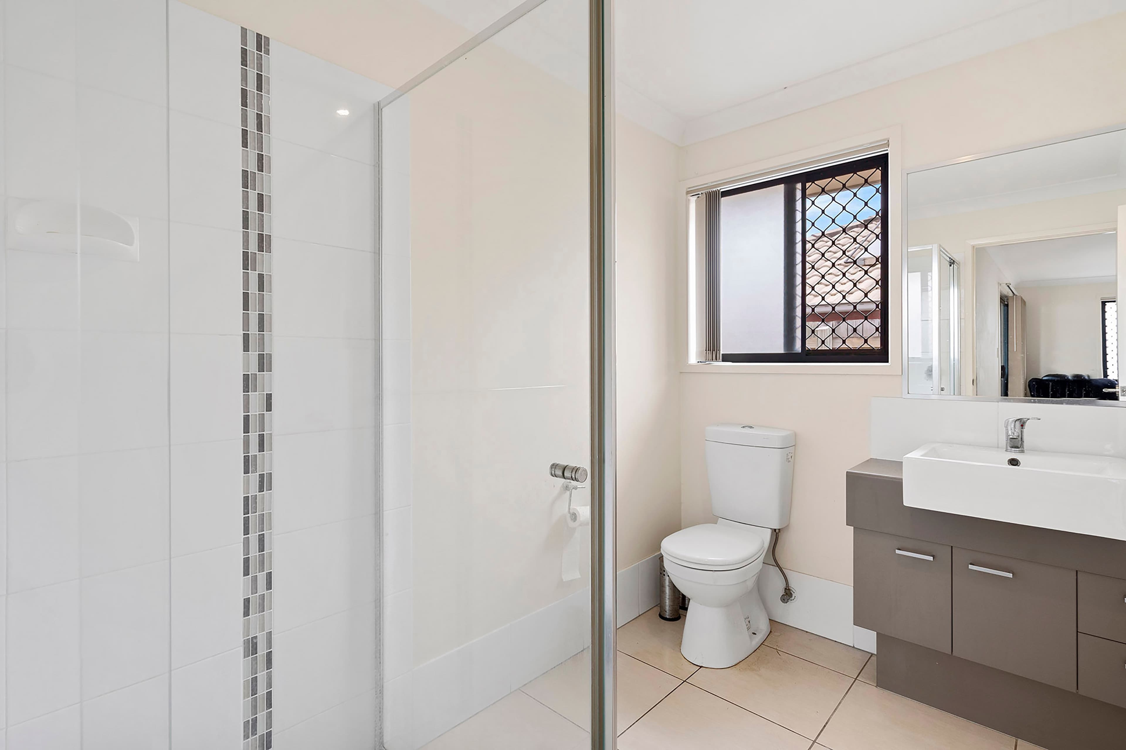 6 Duporth Crescent, Dakabin QLD 4503, Dakabin - Thumbnail 7