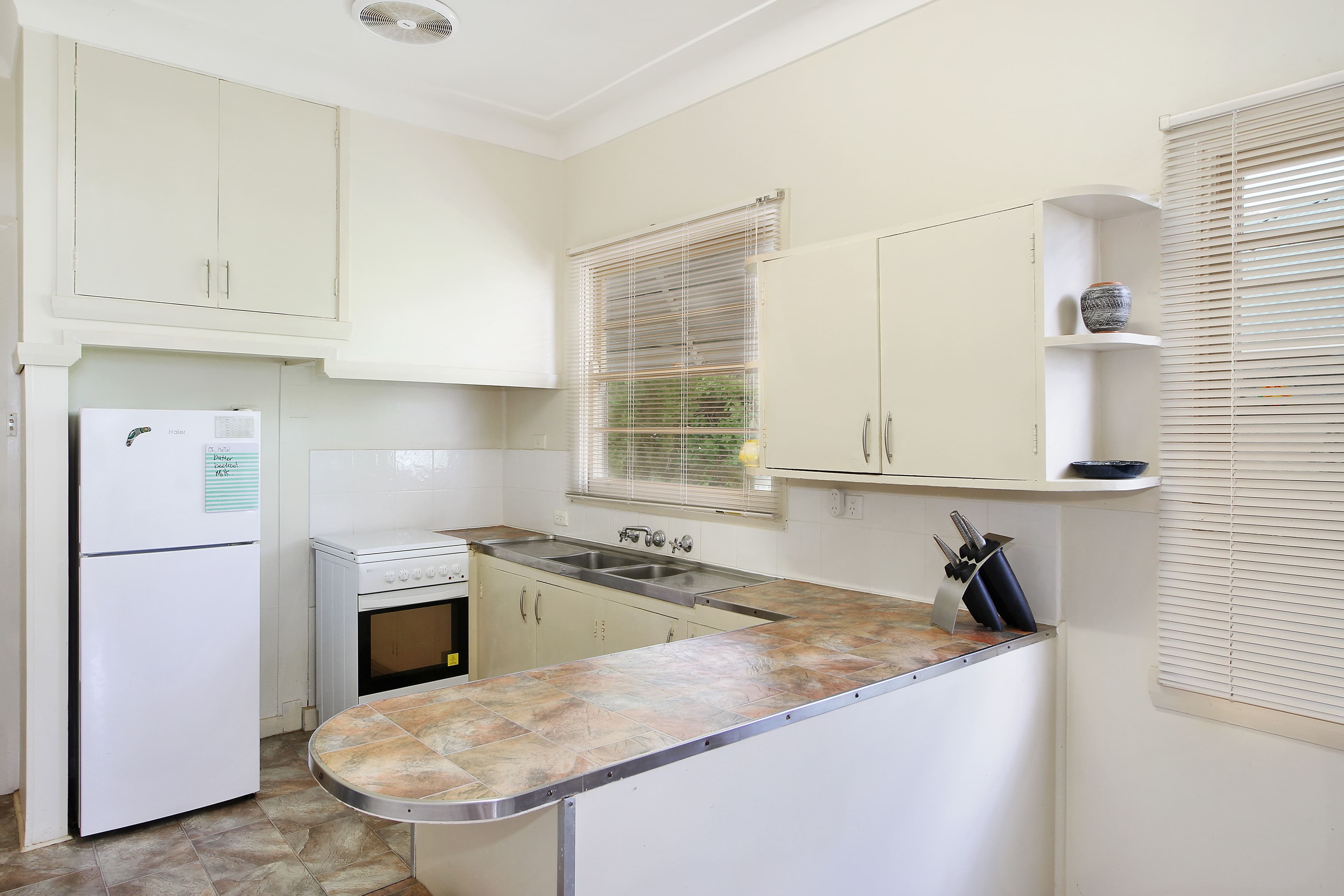 10 Lancaster Avenue, Tamworth NSW 2340, Tamworth - Thumbnail 4