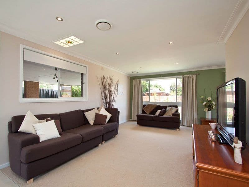 18 Toorak Drive, DINGLEY VILLAGE VIC 3172, Dingley Village - Thumbnail 3