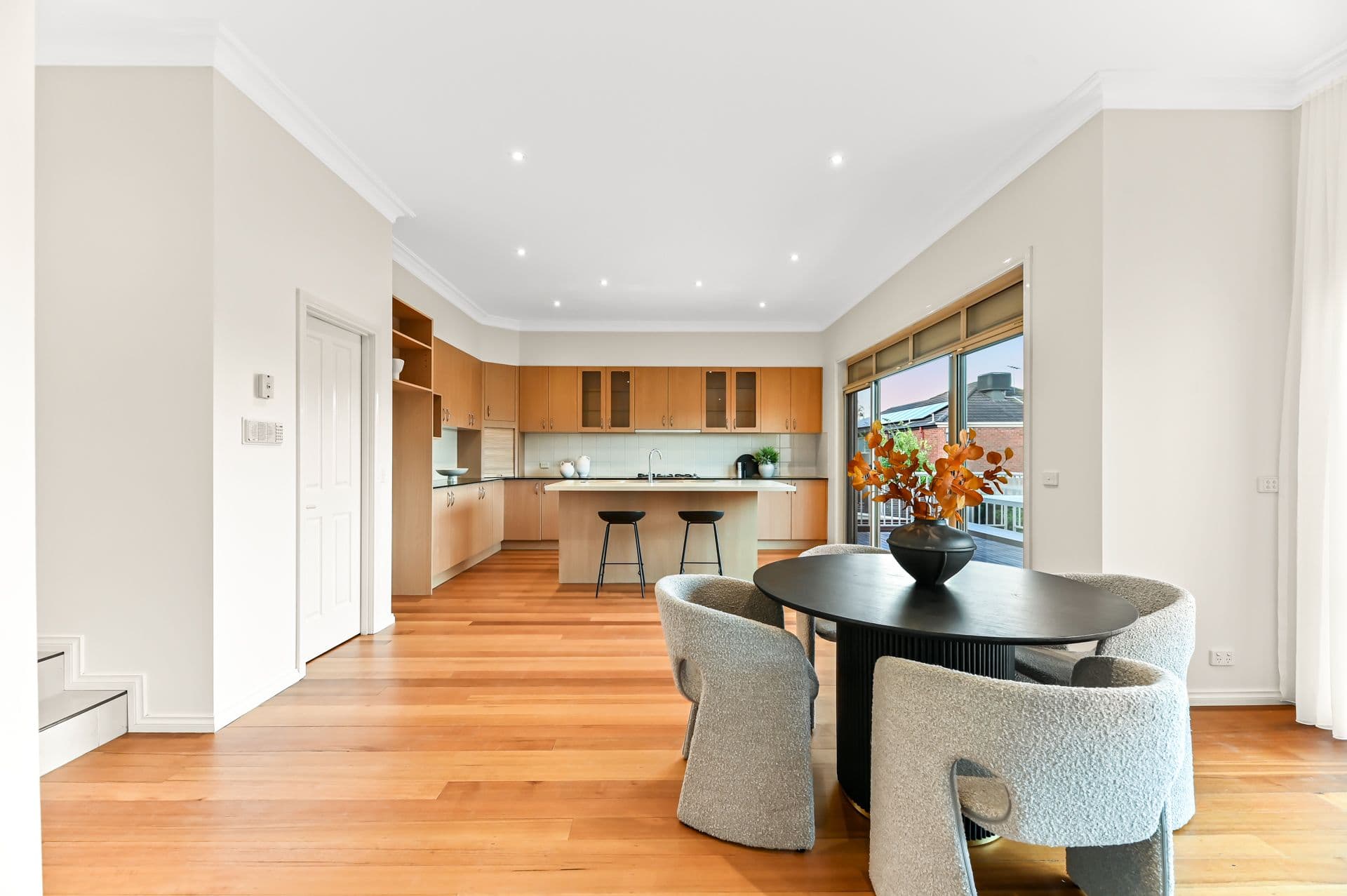 1 Lockens Avenue, Glen Waverley VIC 3150, Glen Waverley - Thumbnail 7