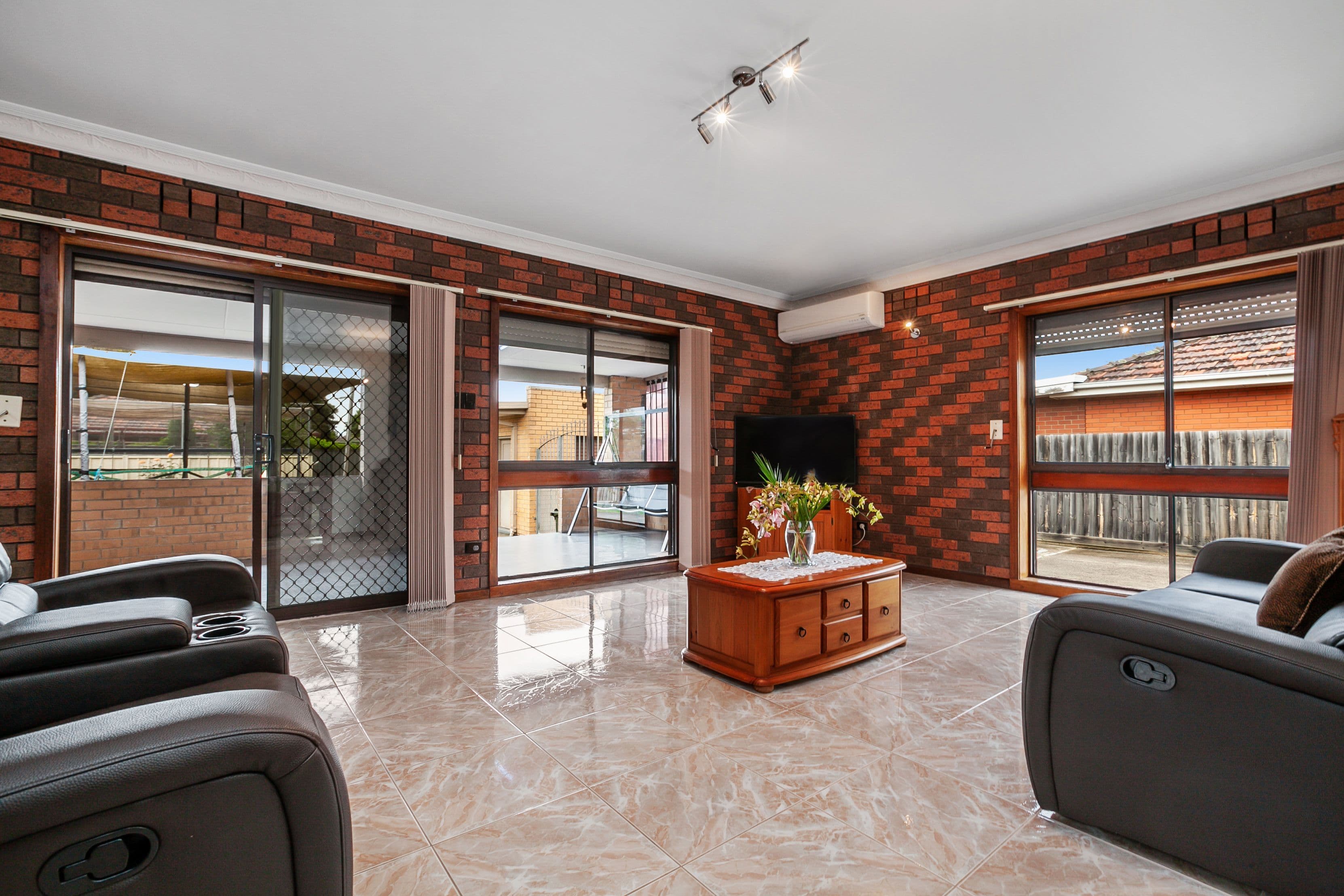66 Dumbarton Street, Reservoir VIC 3073, Reservoir - Thumbnail 5
