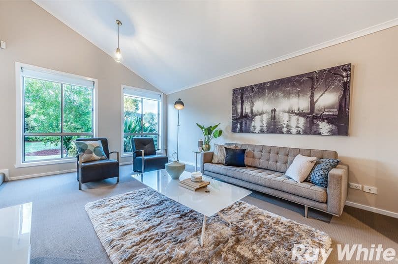 6 Moore Close, Mill Park VIC 3082, Mill Park - Thumbnail 5