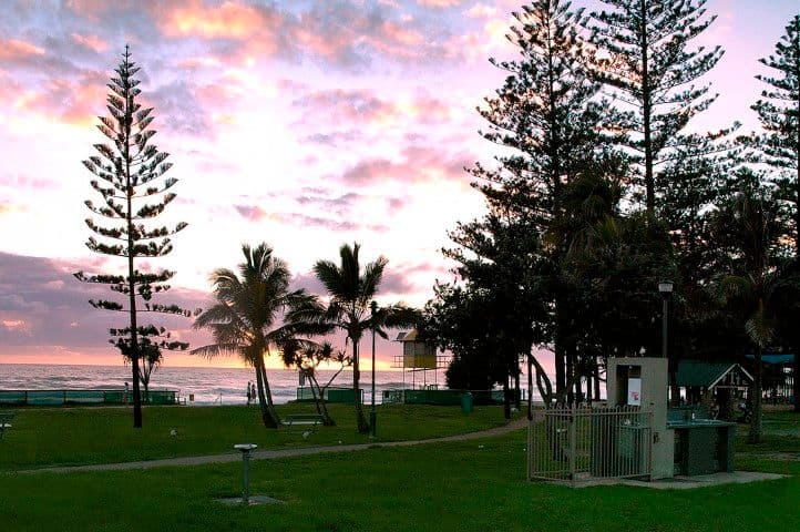 41 Burleigh Street, BURLEIGH WATERS QLD 4220, Burleigh Waters - Thumbnail 2