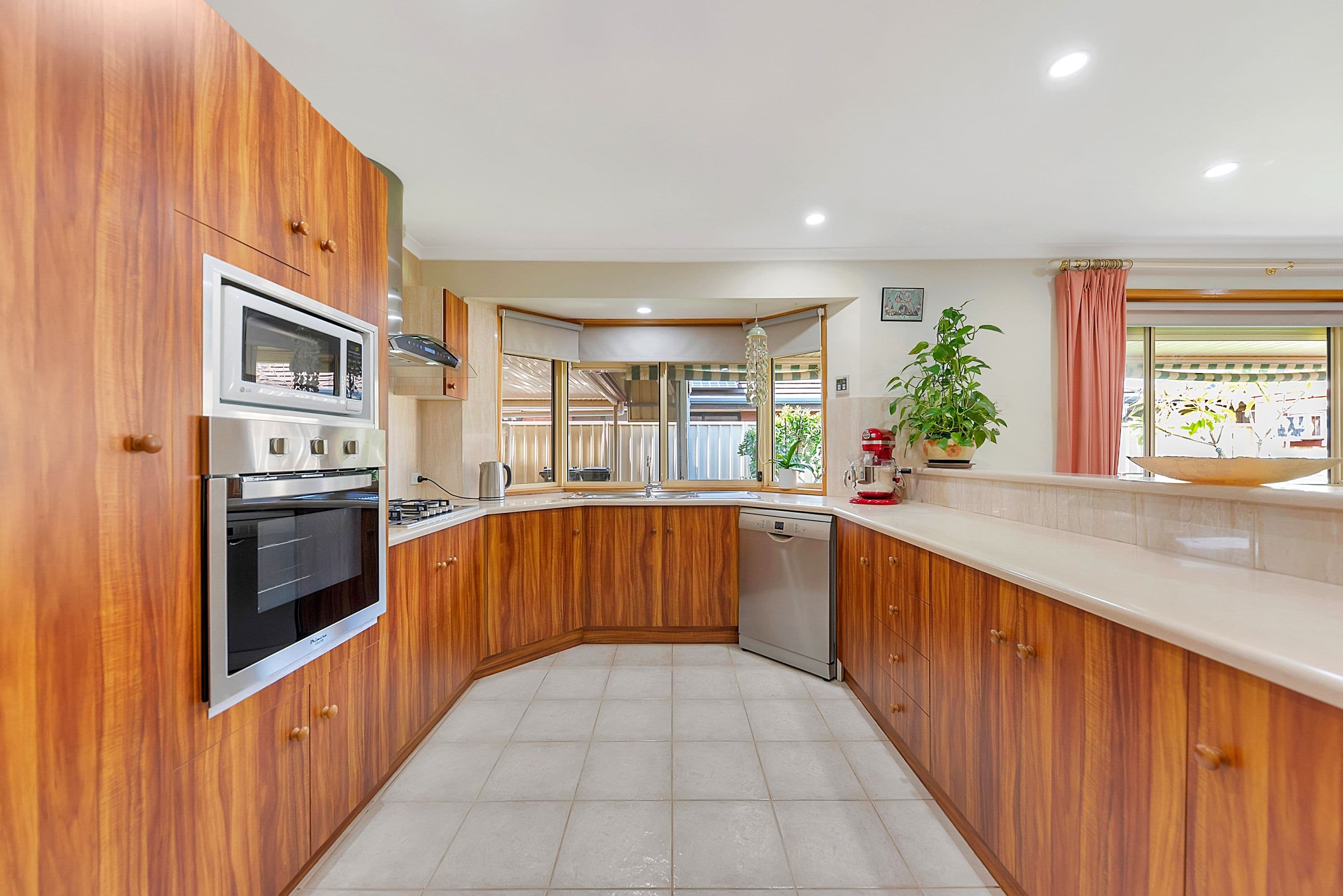 16 New Hampshire Drive, Parafield Gardens SA 5107, Parafield Gardens - Thumbnail 2