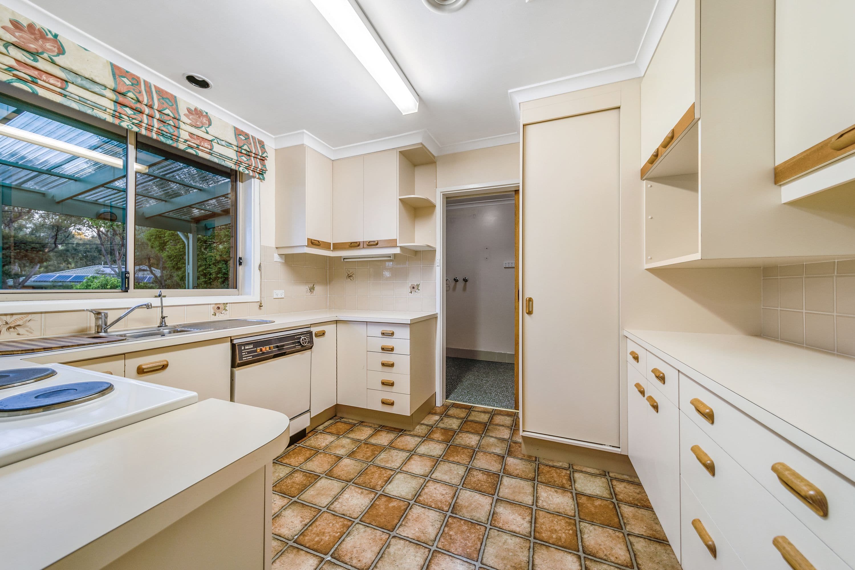 18 Marulda Street, Aranda ACT 2614, Aranda - Thumbnail 2