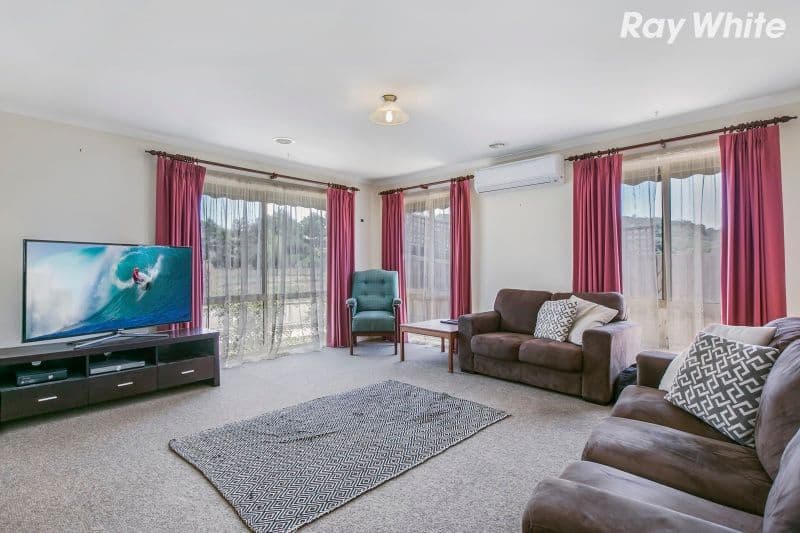 90 Manna Gum Drive, Pakenham VIC 3810, Pakenham - Thumbnail 2
