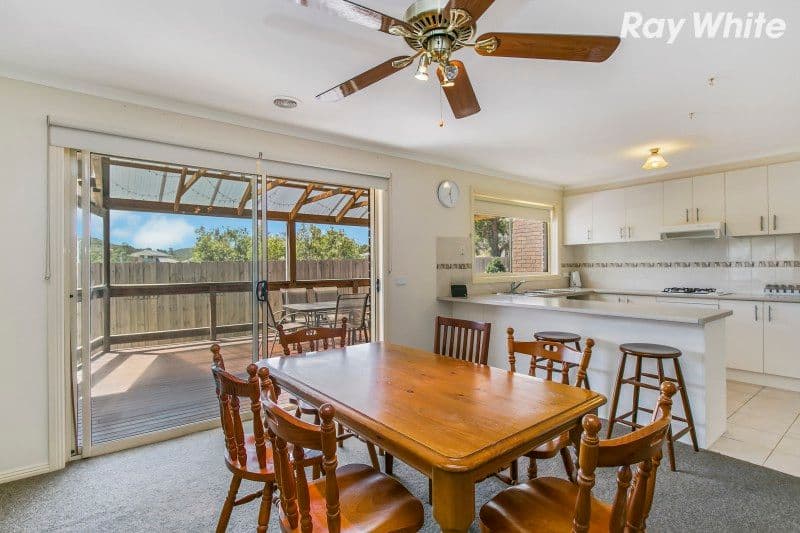 90 Manna Gum Drive, Pakenham VIC 3810, Pakenham - Thumbnail 3