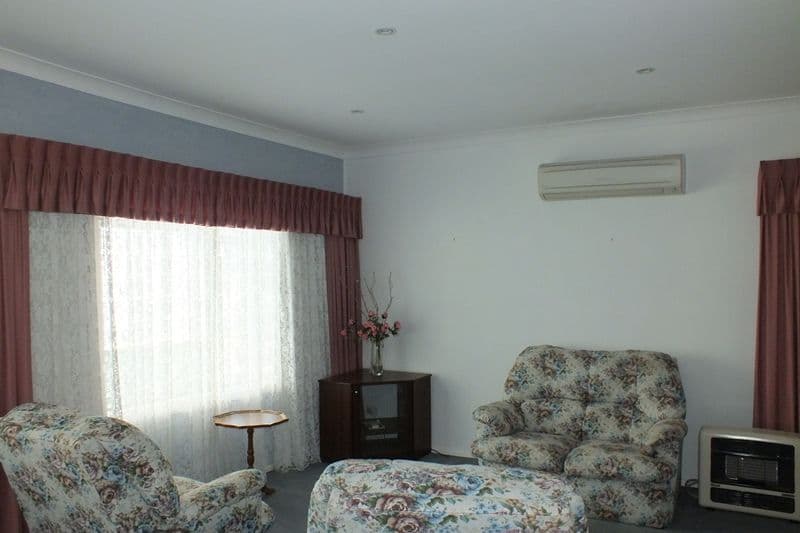 30 Jenolan Street, Oberon - Thumbnail 4