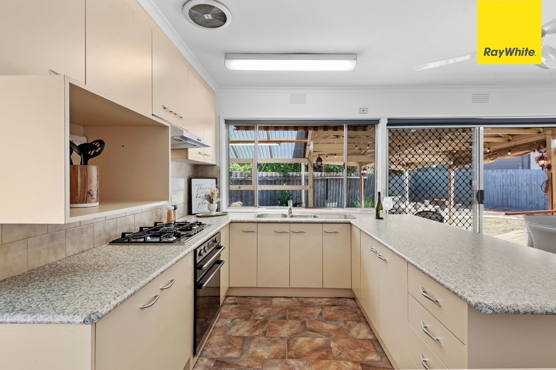 1 Dover Place, Melton West VIC 3337, Melton West - Thumbnail 7