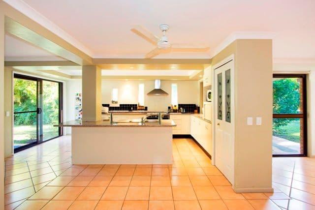 1 Daffodill  Street, TALLEBUDGERA QLD 4228, Tallebudgera - Thumbnail 4