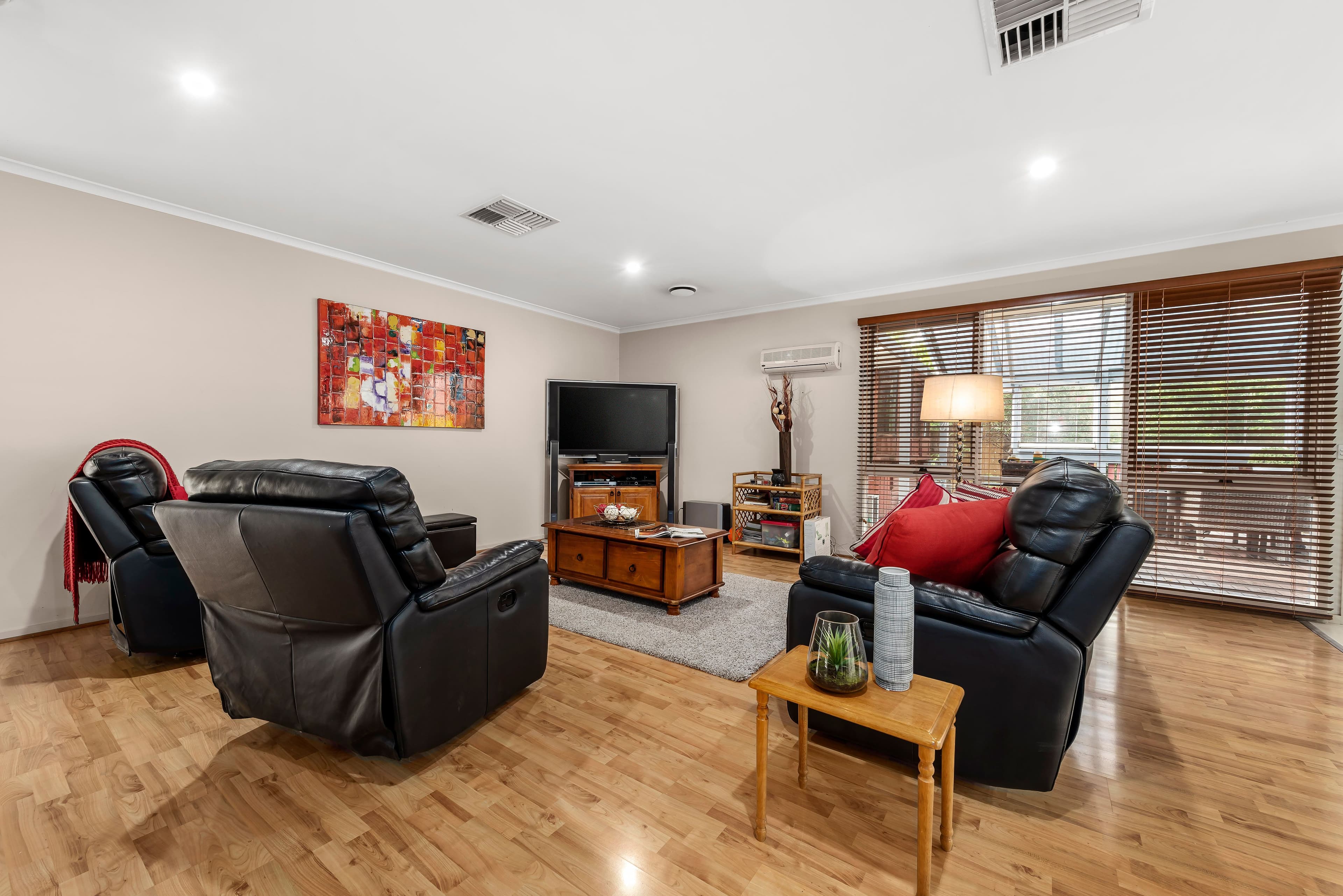 8 Kavanagh Court, Rowville VIC 3178, Rowville - Thumbnail 4