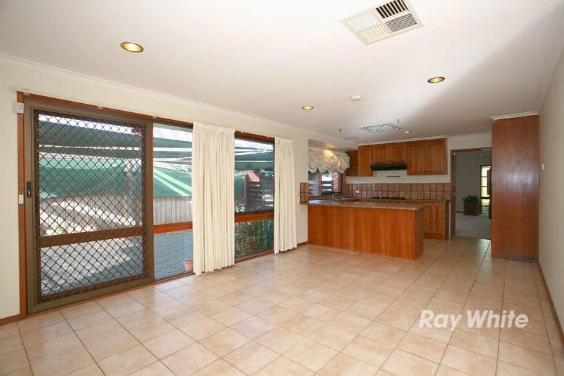 57 Marylyn Place, CRANBOURNE VIC 3977, Cranbourne - Thumbnail 3