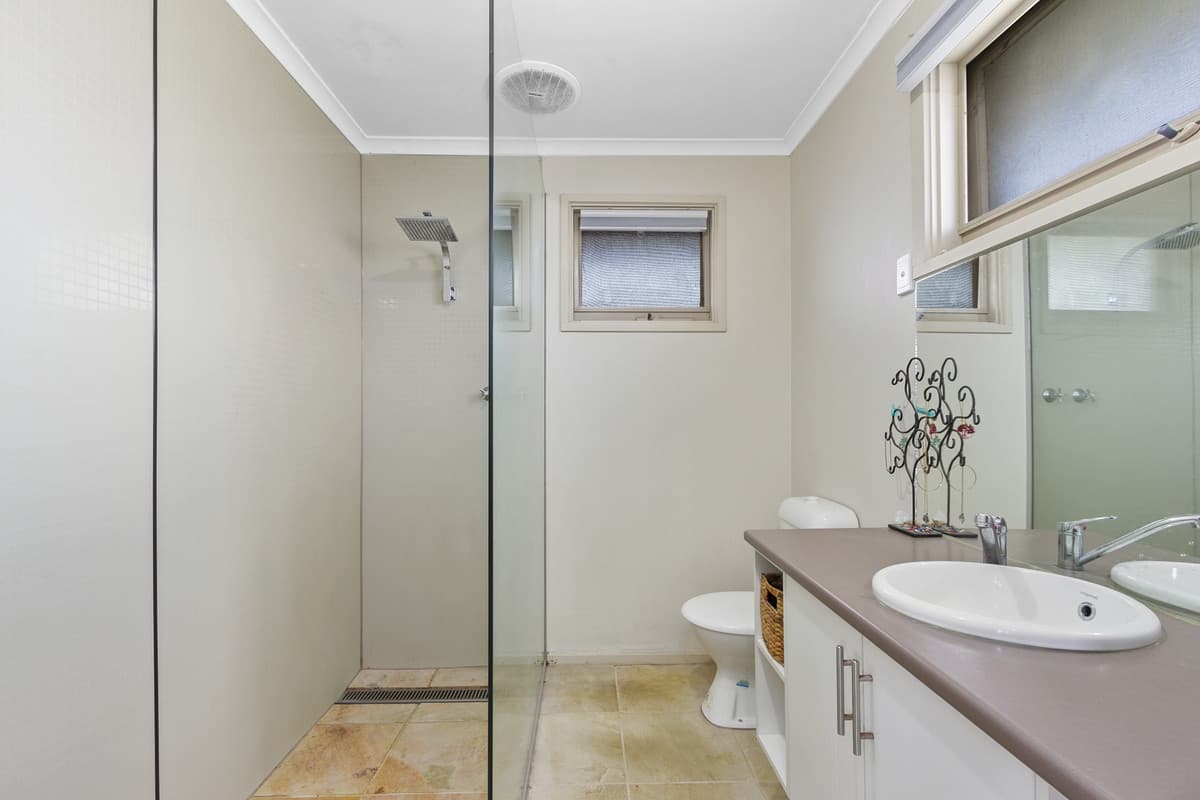 5 Hamilton Place, Mount Waverley, VIC, 3149, Morwell - Thumbnail 8