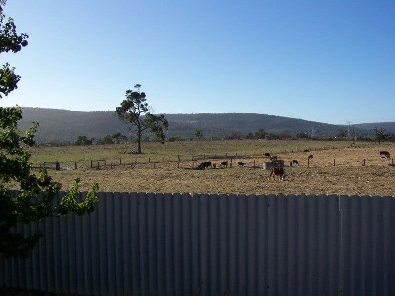 70 Eileen Street, GOSNELLS WA 6110, Gosnells - Thumbnail 2