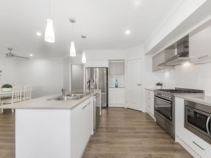 21 Kimberley Creek Road, Upper Coomera QLD 4209, Upper Coomera - Thumbnail 4