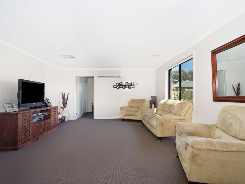 3 Russell Street, Yarrawonga VIC 3730, Yarrawonga - Thumbnail 3