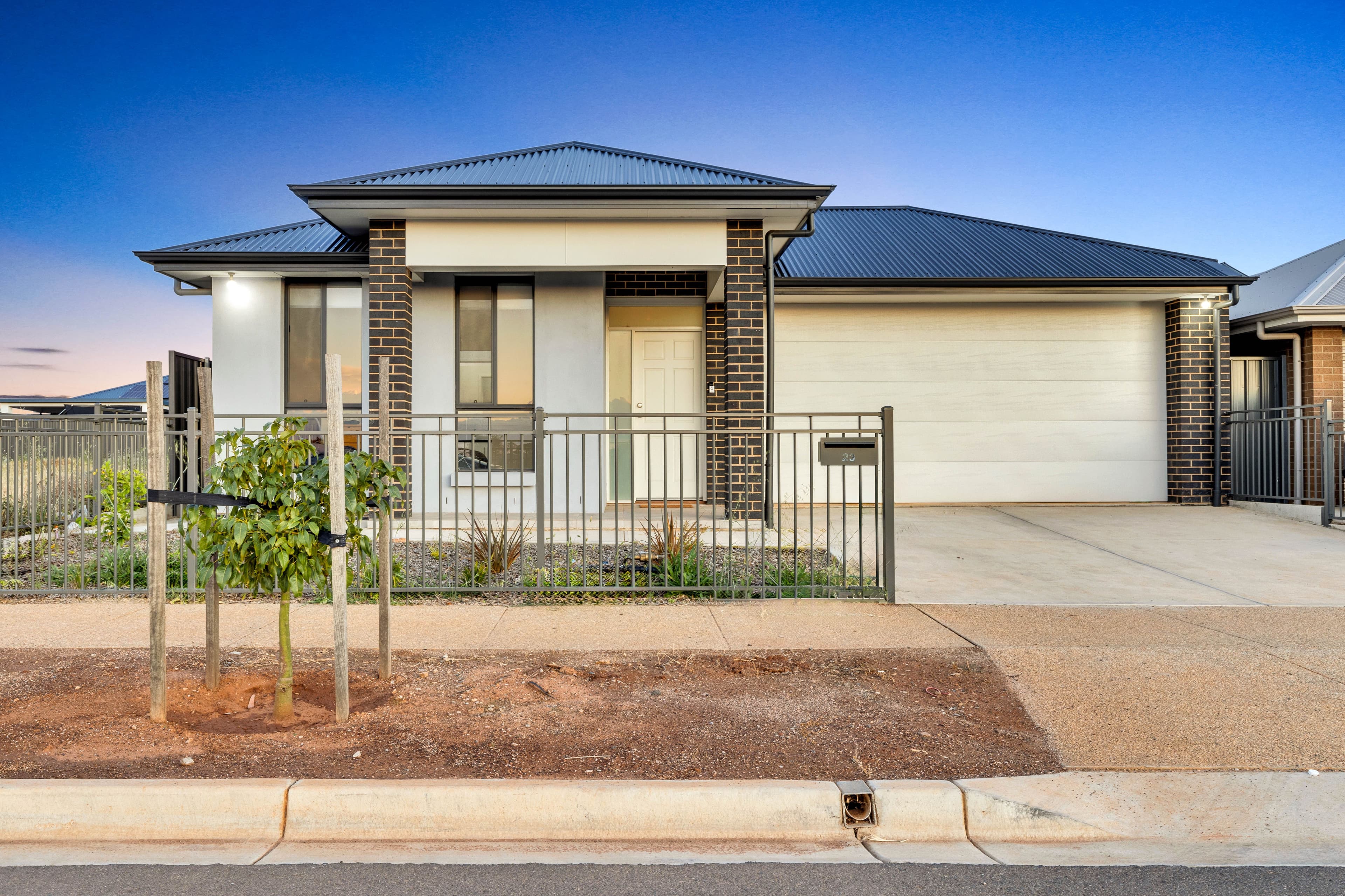23 Willow Drive, Munno Para SA 5115, Munno Para - Thumbnail 2