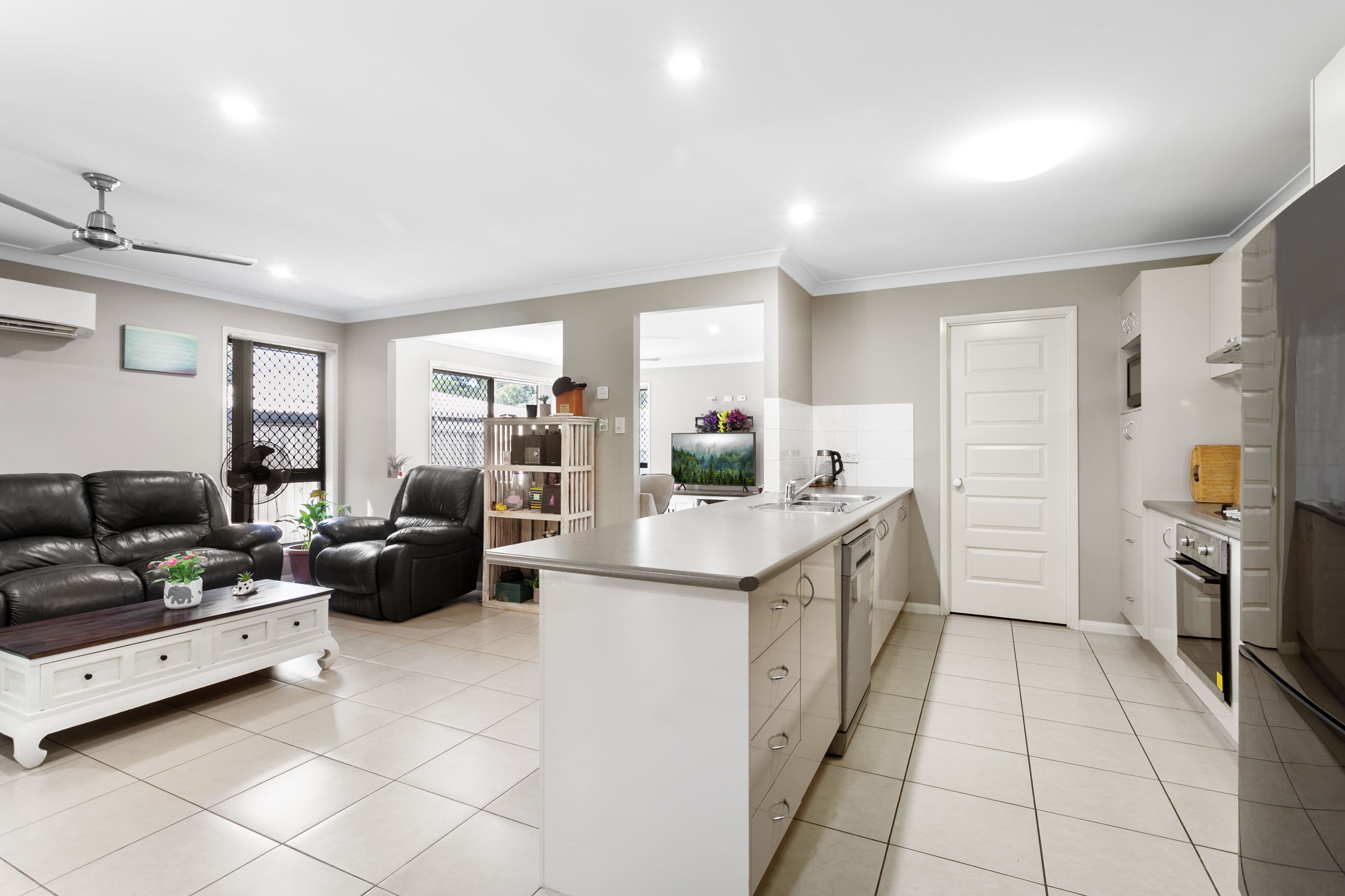 33 Nutmeg Drive, Griffin QLD 4503, Griffin - Thumbnail 3