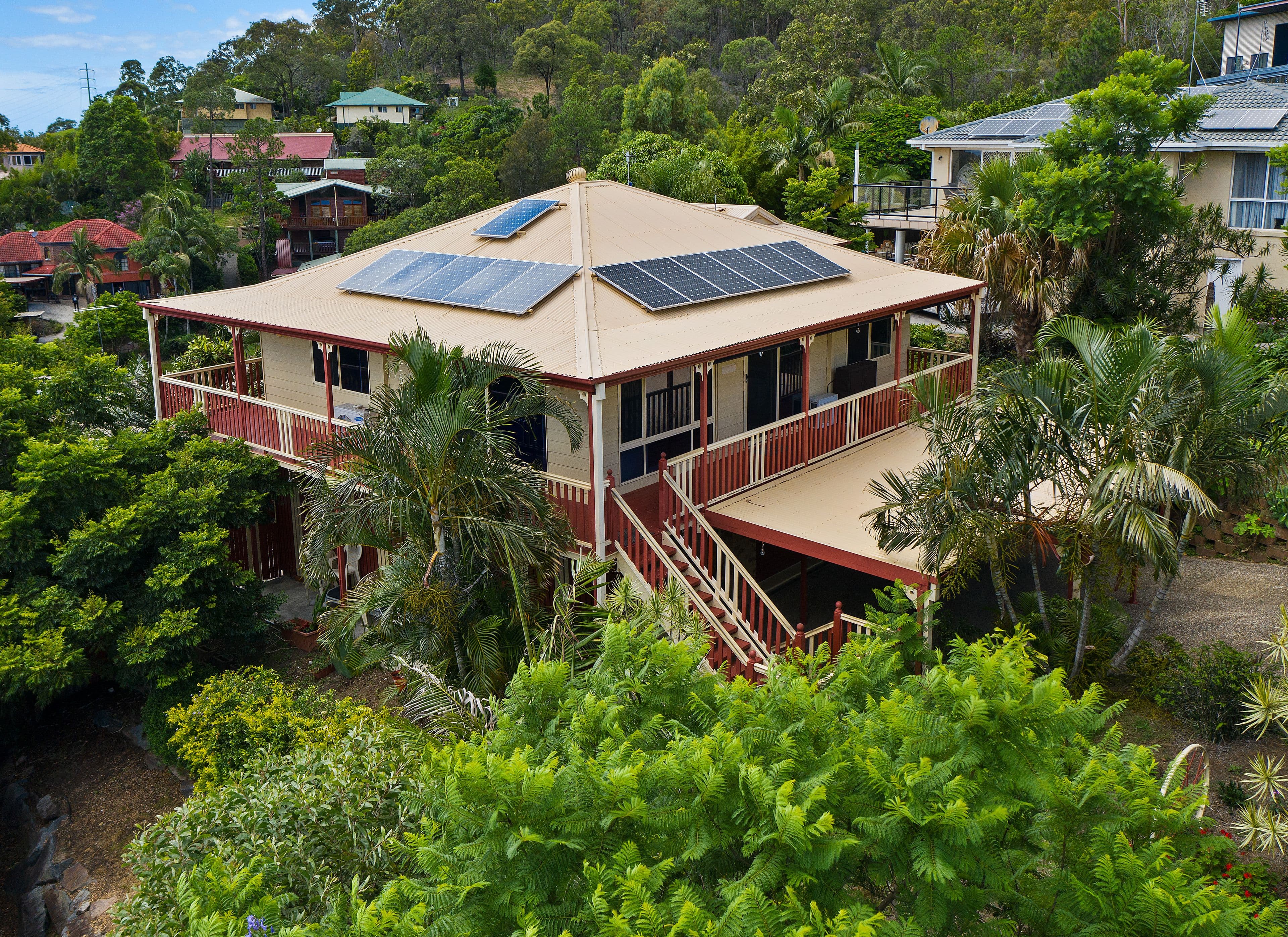 8 Windward Rise, Pacific Pines QLD 4211, Pacific Pines - Thumbnail 2