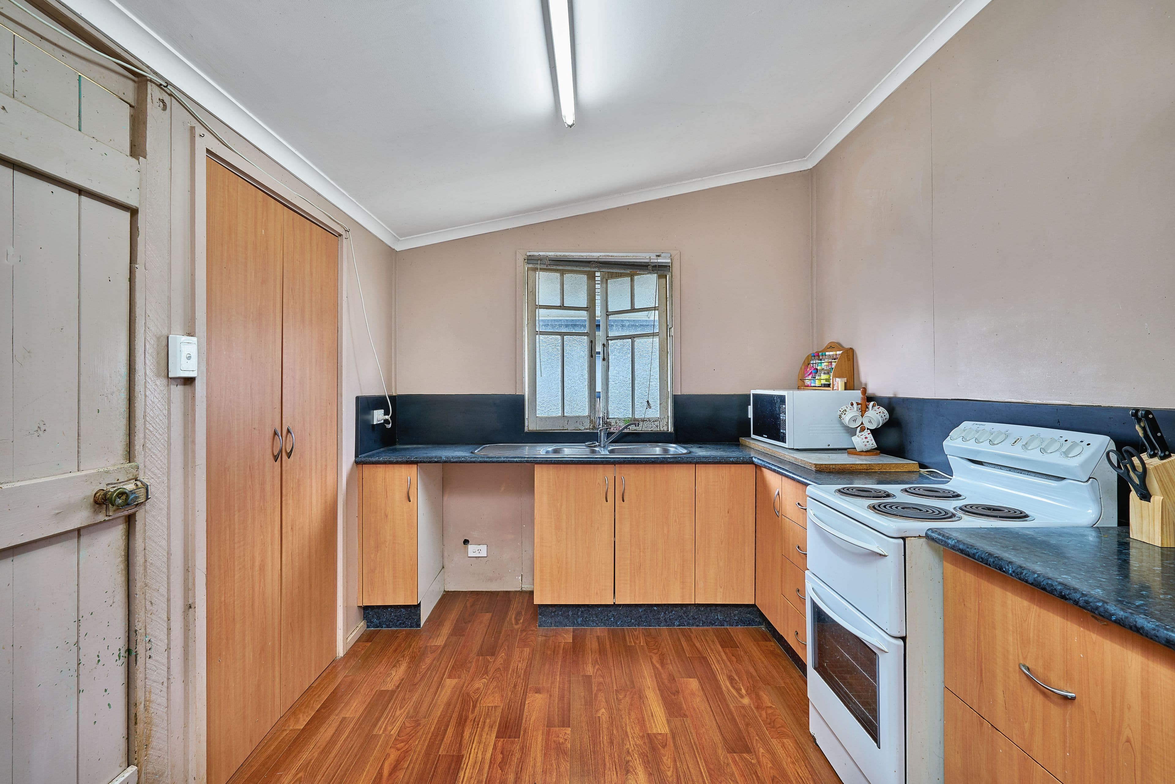 8 Griffin Street, Gordonvale QLD 4865, Gordonvale - Thumbnail 2