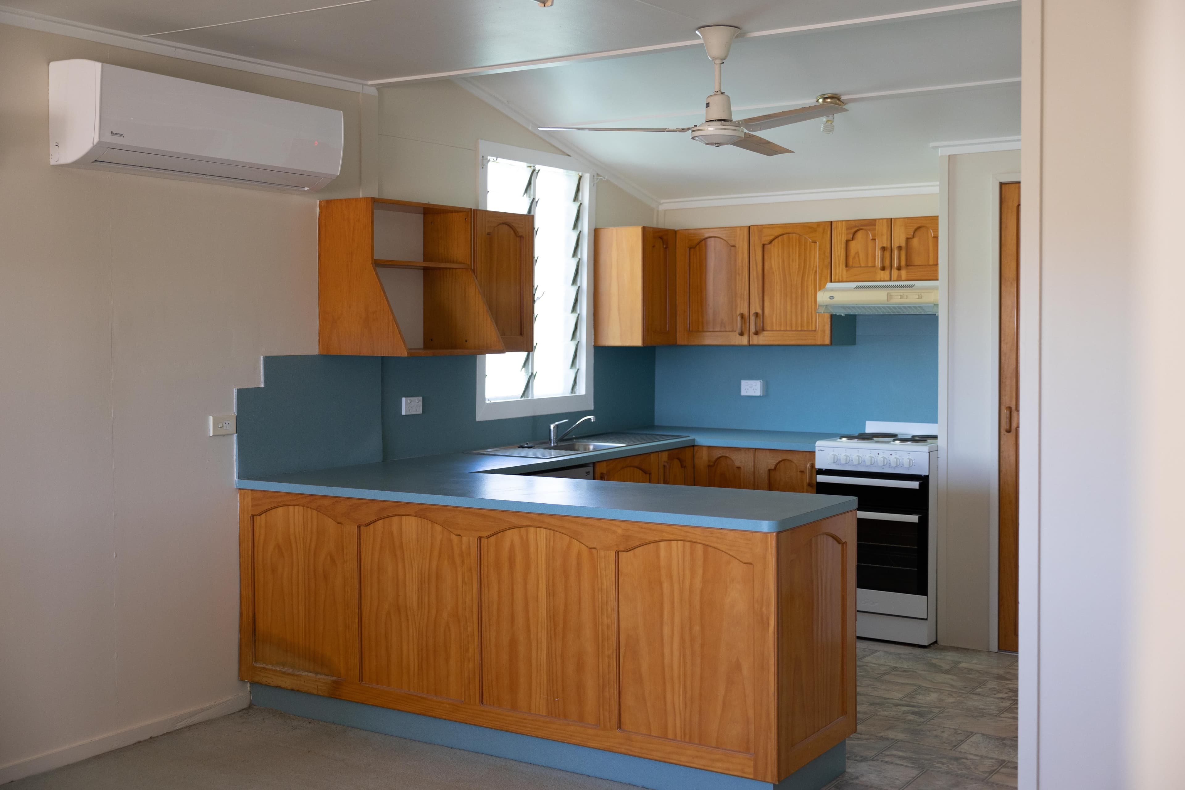 10 Bedford Street, Blackall QLD 4472, Blackall - Thumbnail 2