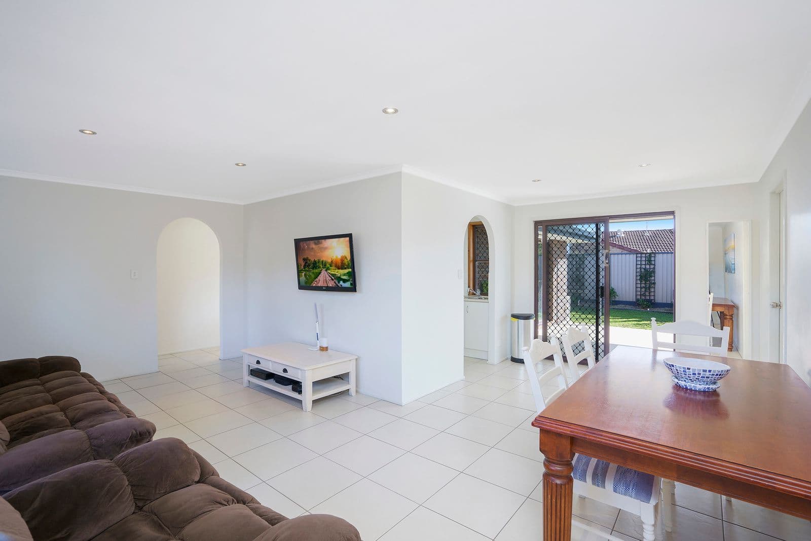 70 Studio Drive, Oxenford QLD 4210, Oxenford - Thumbnail 3