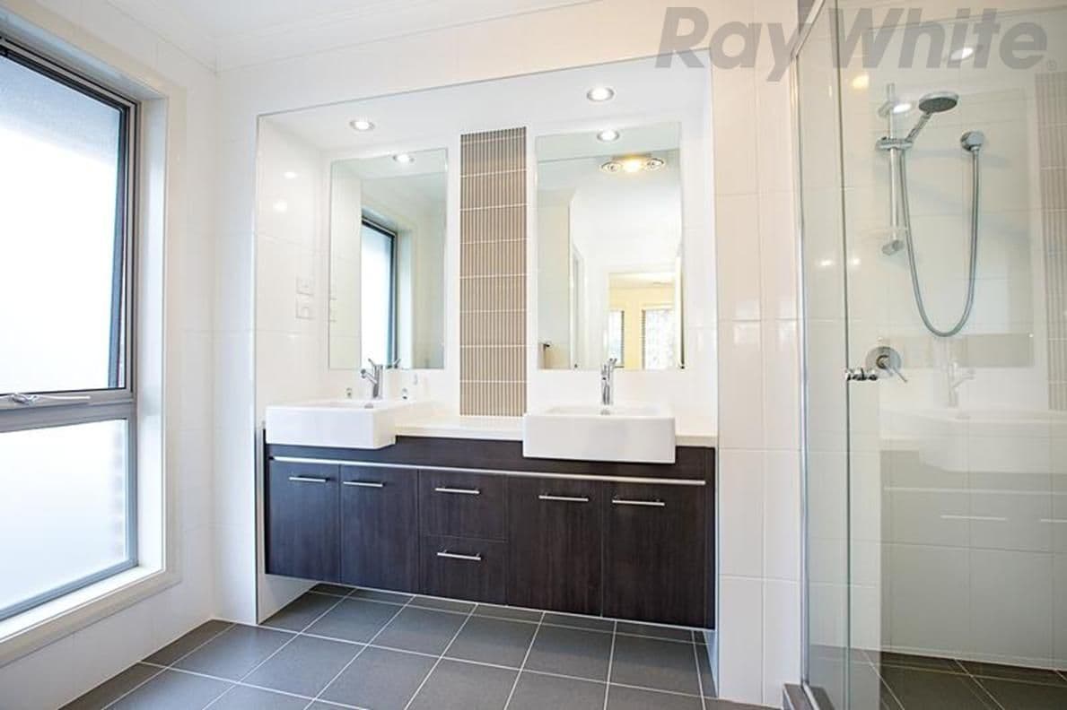30 Conway Avenue, WEST HOXTON NSW 2171, West Hoxton - Thumbnail 5