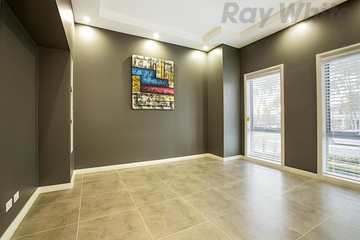 30 Conway Avenue, WEST HOXTON NSW 2171, West Hoxton - Thumbnail 6