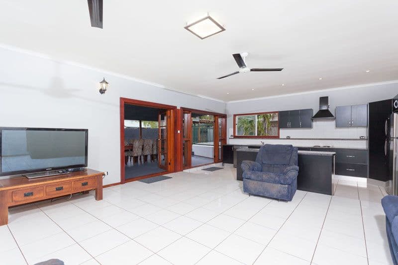17 Harlequin Street, WHITE ROCK QLD 4868, White Rock - Thumbnail 6