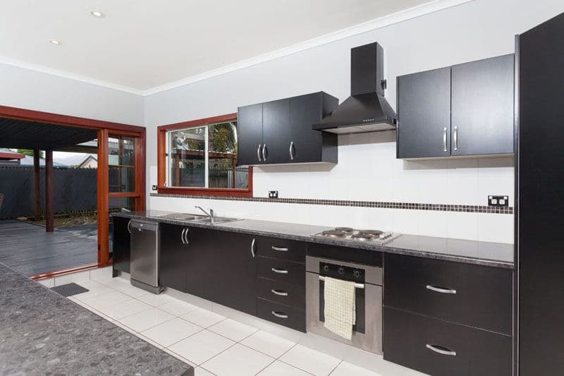 17 Harlequin Street, WHITE ROCK QLD 4868, White Rock - Thumbnail 7