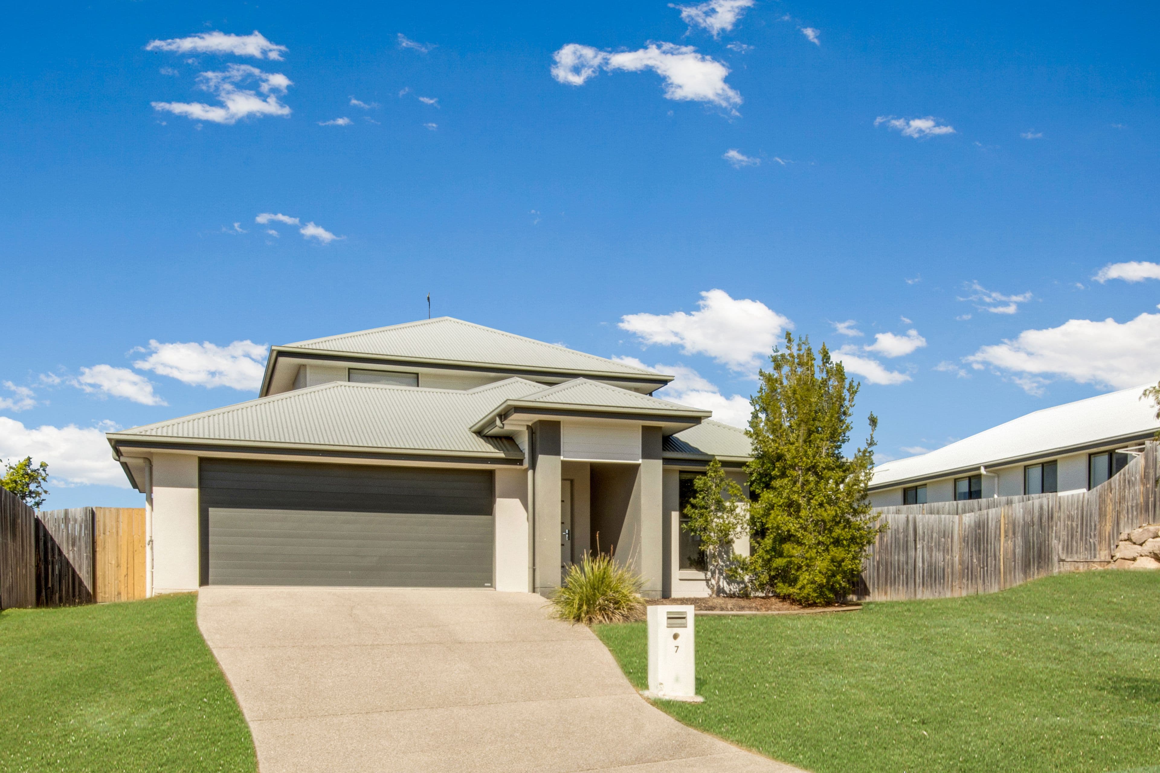 7 Kennedy Close, Glen Eden QLD 4680, Glen Eden - Image 1