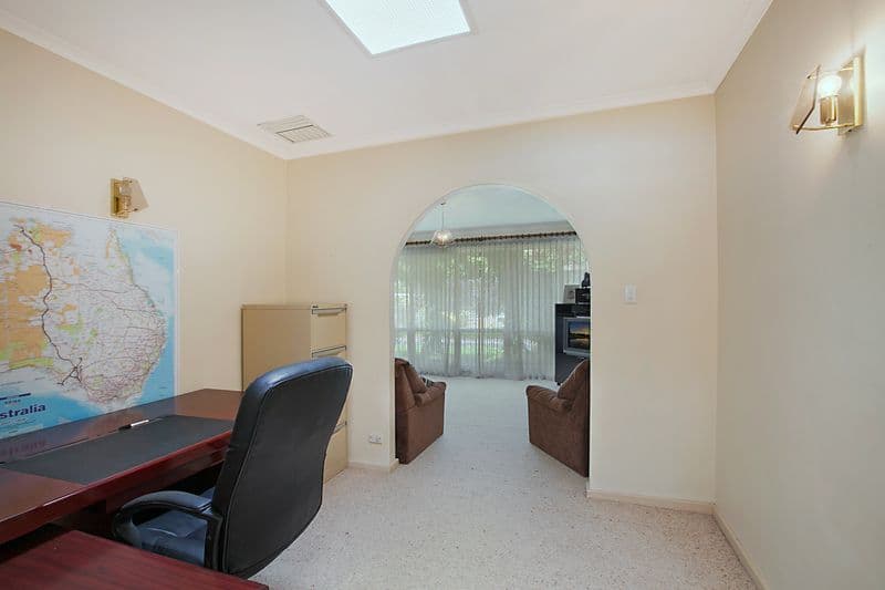 24 Salisbury Avenue, VALLEY VIEW SA 5093, Valley View - Thumbnail 4