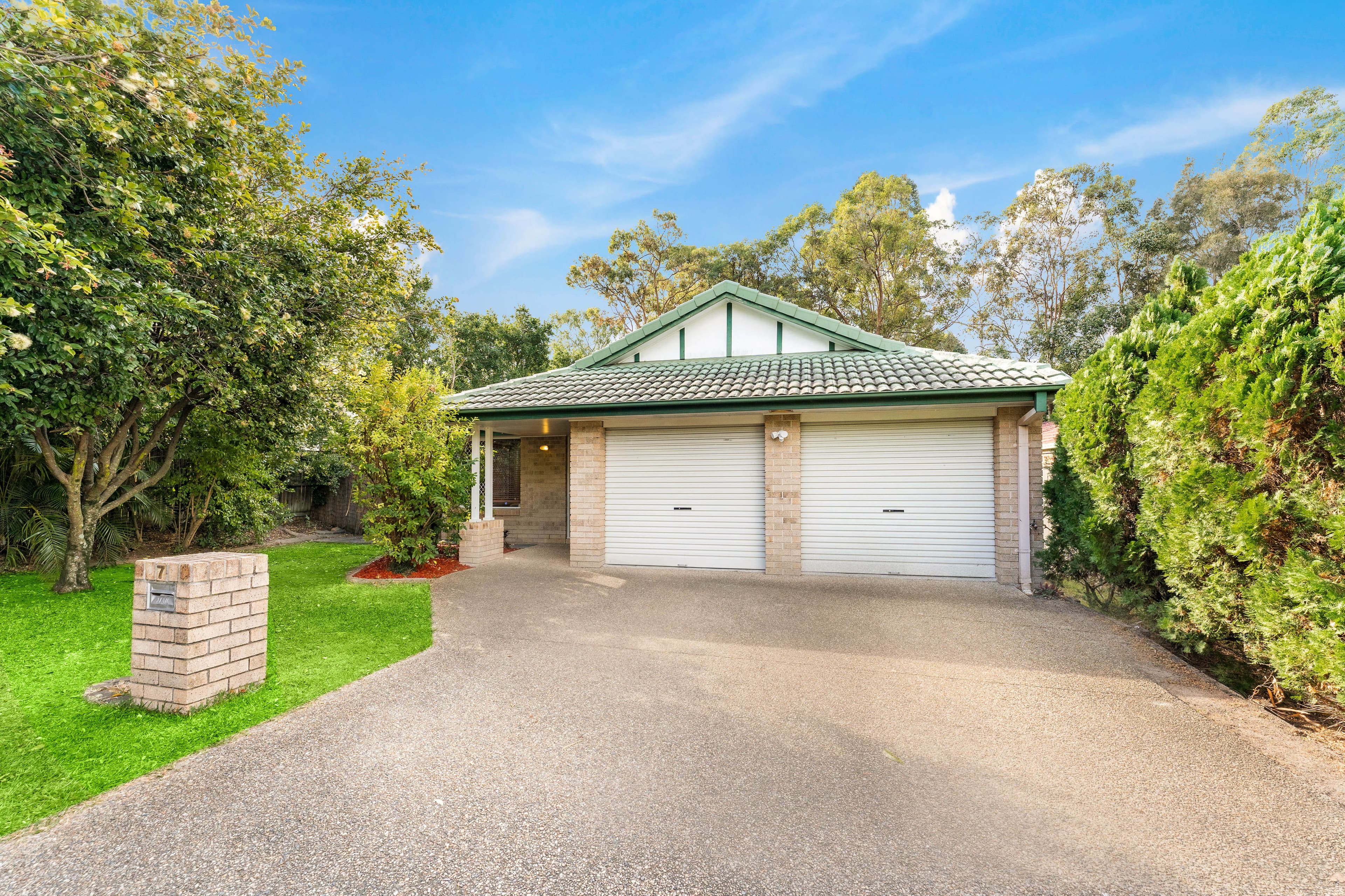 7 Stowe Court, Forest Lake QLD 4078, Forest Lake - Thumbnail 2