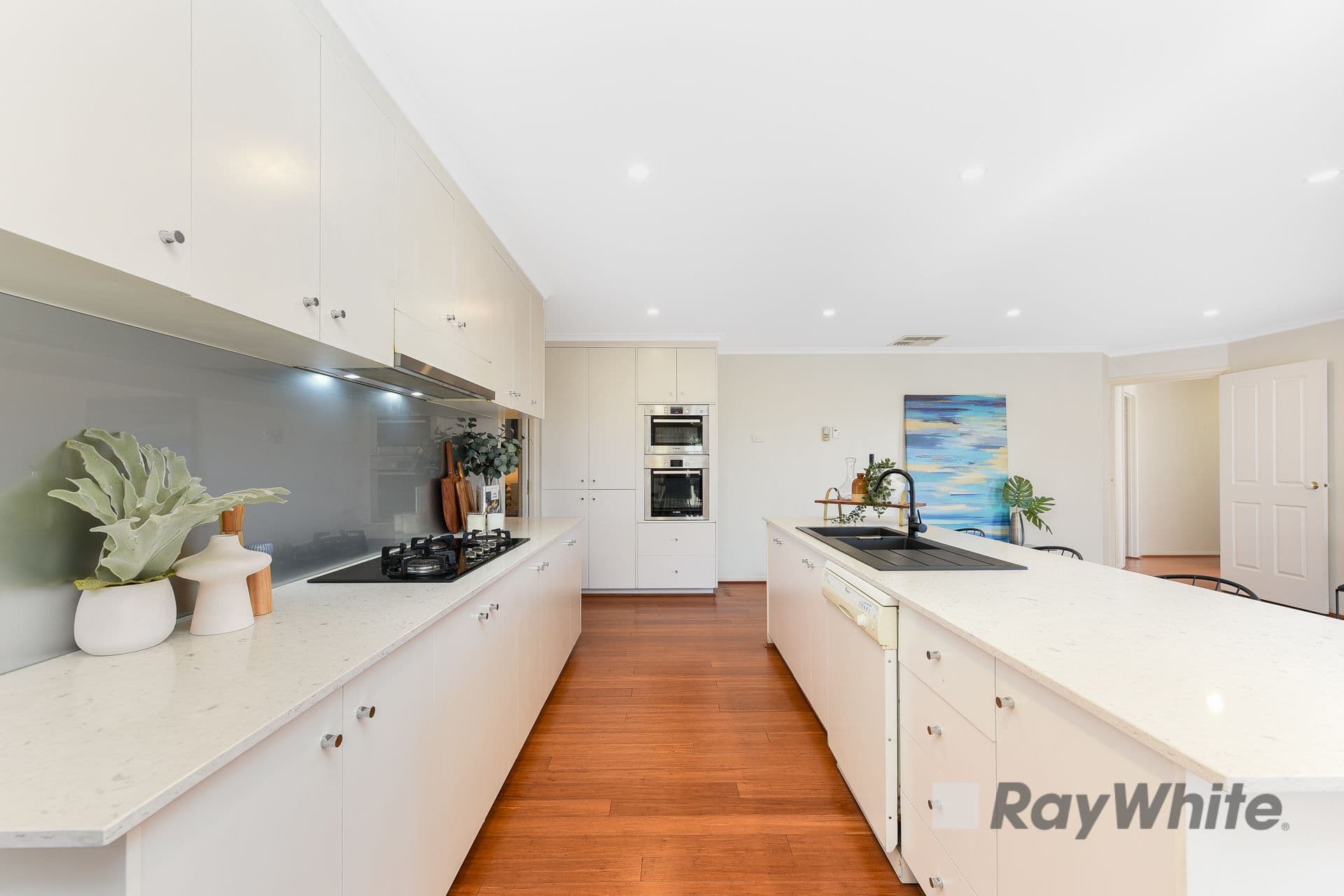7 Showjump Crescent, Endeavour Hills VIC 3802, Endeavour Hills - Thumbnail 4