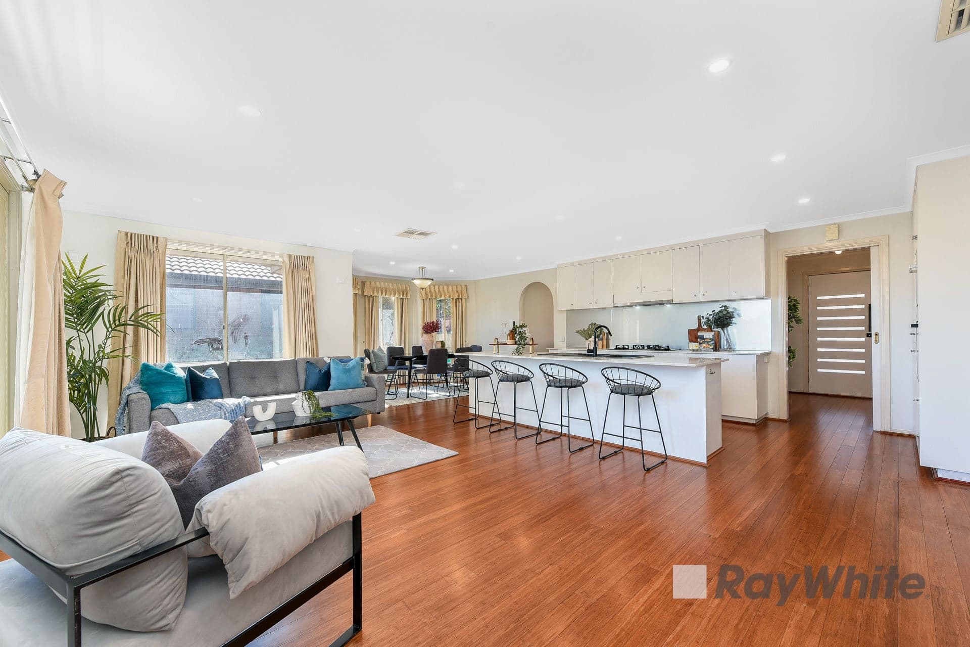 7 Showjump Crescent, Endeavour Hills VIC 3802, Endeavour Hills - Thumbnail 5