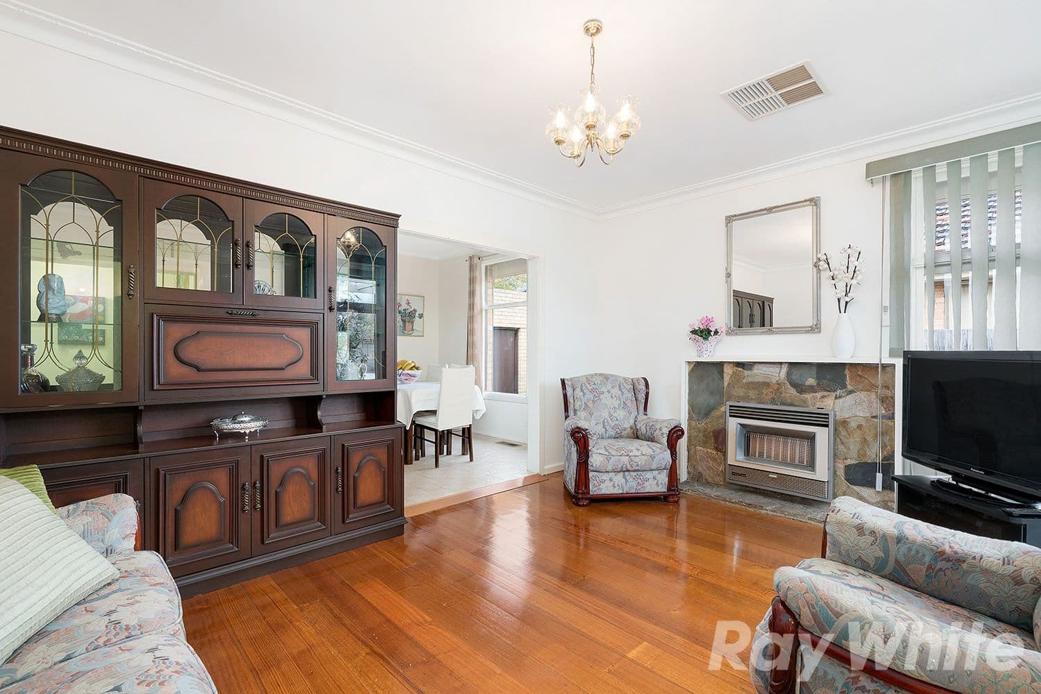16 Walsh Avenue, Moorabbin VIC 3189, Moorabbin - Thumbnail 2
