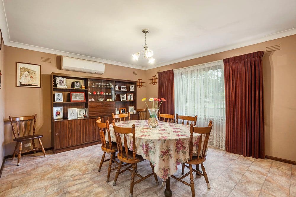 23 Banksia Street, BLACKBURN VIC 3130, Blackburn - Thumbnail 3