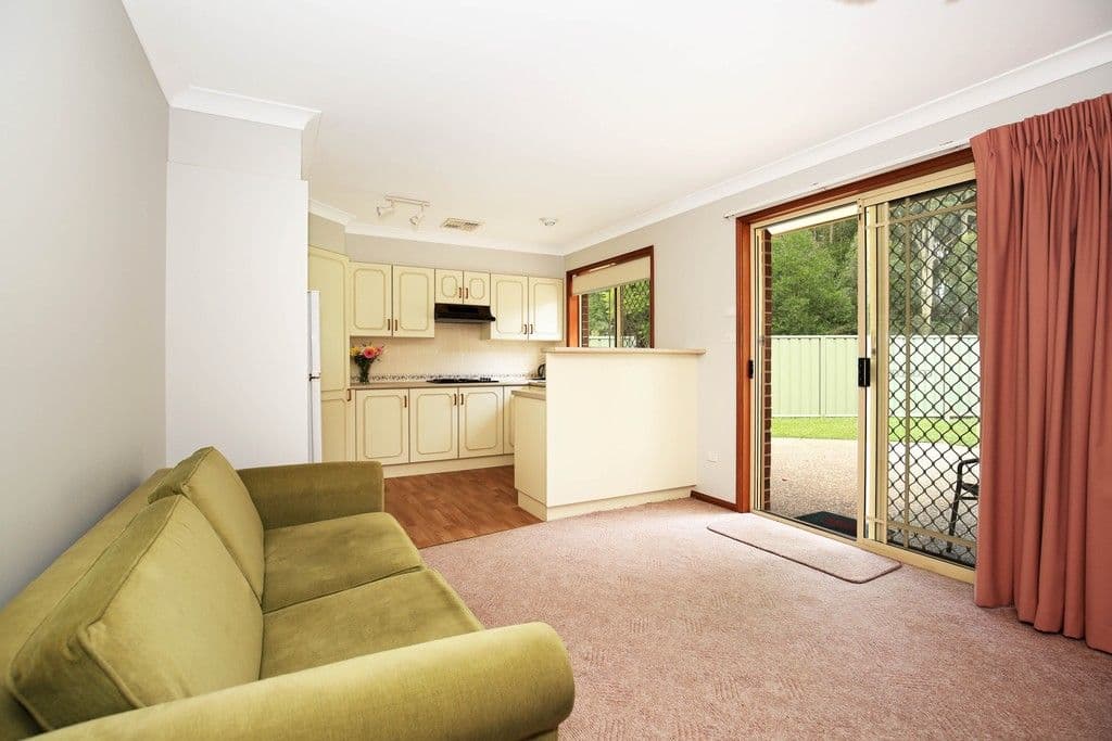 8 Regent Place, Bomaderry - Thumbnail 3